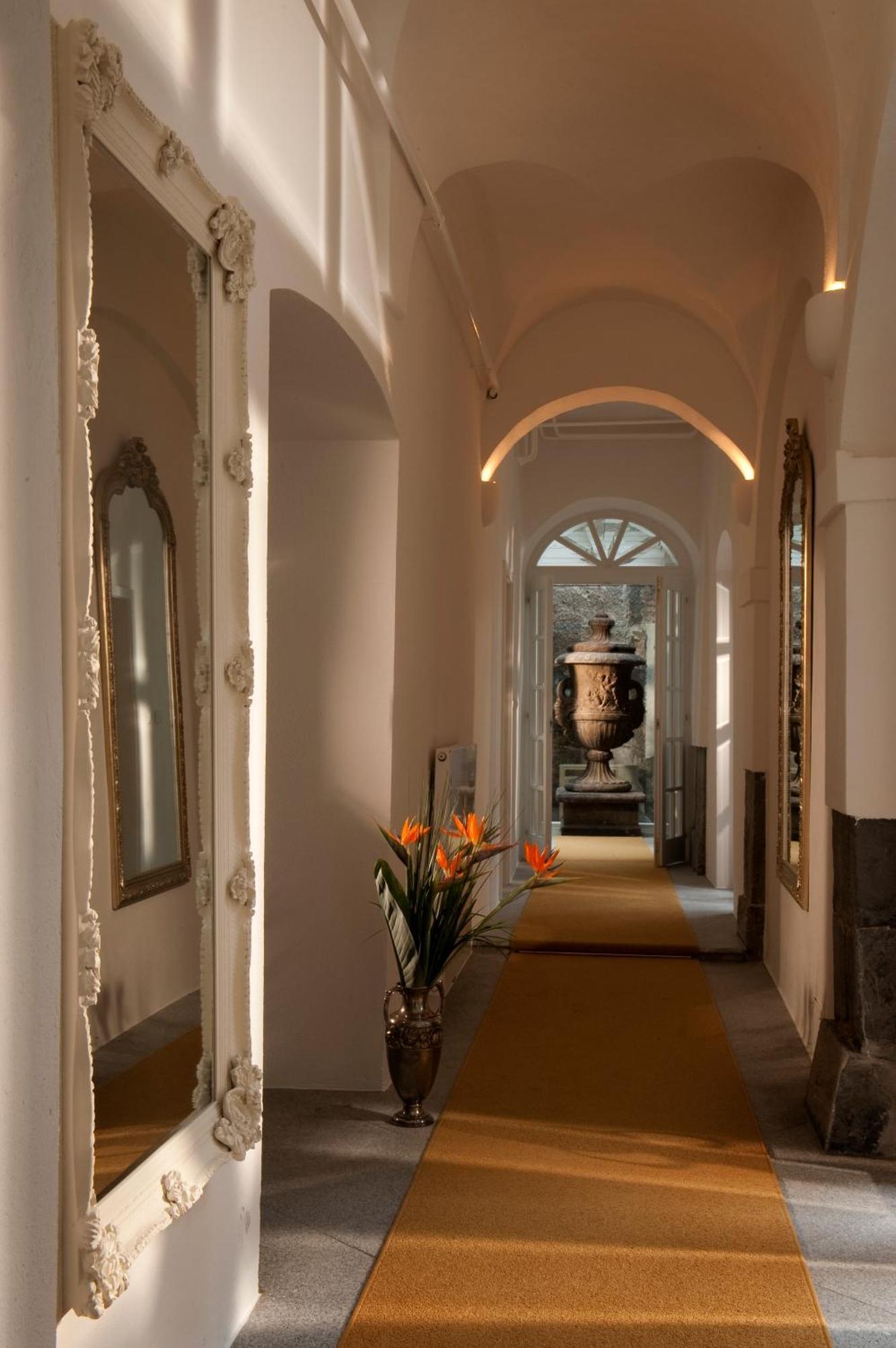 Hotel Antiq Palace - Historic Of Europe 4*