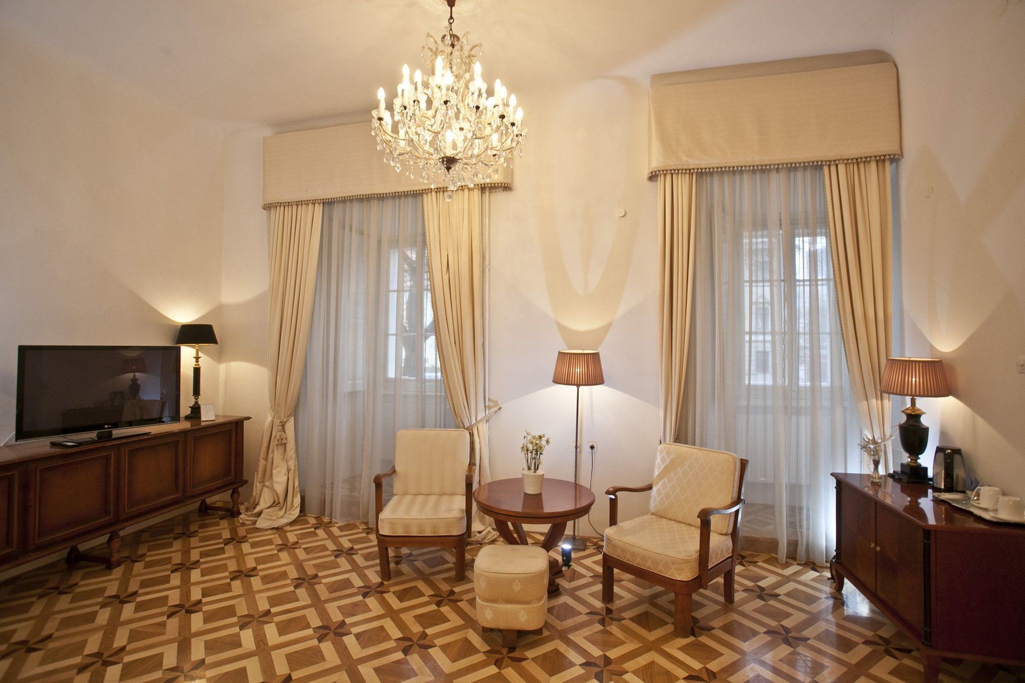 Hotel Antiq Palace - Historic Of Europe